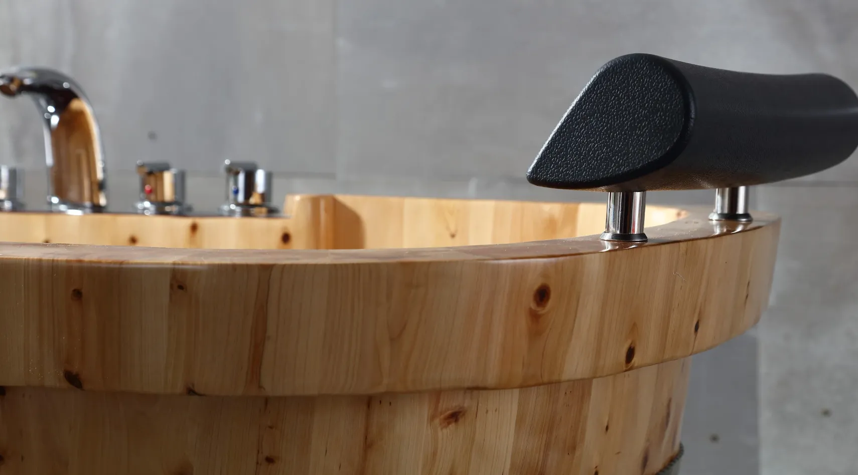 ALFI brand 65" Cedar Wood Free Standing Oval Bathtub with Fixtures & Headrests, Natural Wood, AB1130