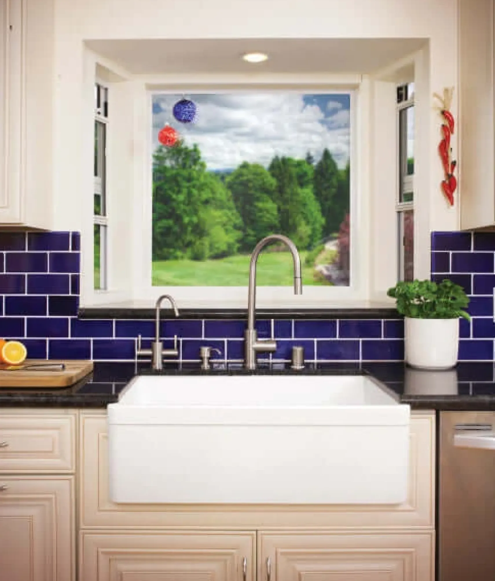 ALFI 30" Single Bowl Fireclay Farmhouse Apron Sink, White, Decorative, AB511-W