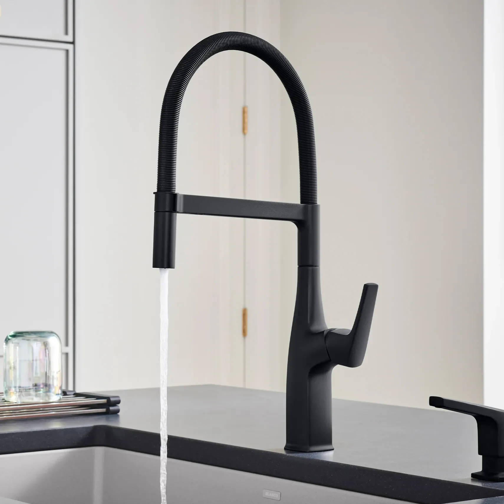 Blanco Rivana Semi-Pro Pull-Down Dual-Spray Kitchen Faucet, Matte Black, 1.5 GPM, Brass, 443019
