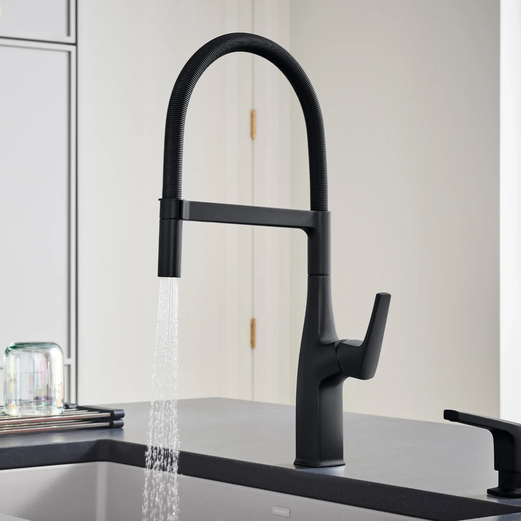Blanco Rivana Semi-Pro Pull-Down Dual-Spray Kitchen Faucet, Matte Black, 1.5 GPM, Brass, 443019