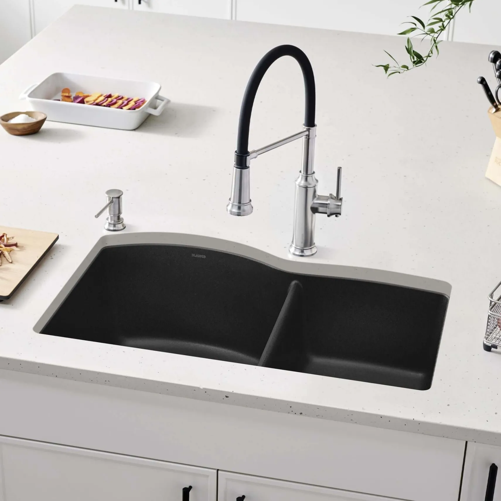 Blanco Diamond 32" Undermount Granite Composite Kitchen Sink, Silgranit, 60/40 Double Bowl, Anthracite, 440179