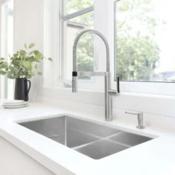 Blanco Precision 32" Undermount Stainless Steel Kitchen Sink, 18 Gauge, Satin Polish, 515823