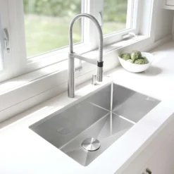 Blanco Precision 32" Undermount Stainless Steel Kitchen Sink, 18 Gauge, Satin Polish, 515823