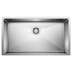 Blanco Quatrus 32" Undermount Stainless Steel Kitchen Sink, Satin Polish, 18 Gauge, No Faucet Hole, 443148