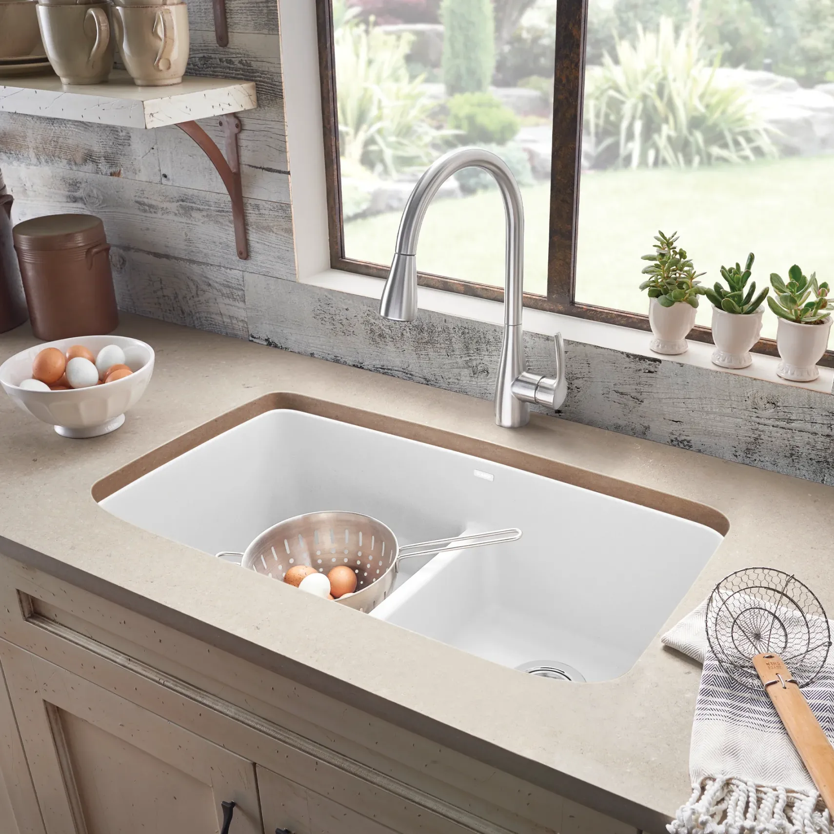 Blanco Valea 32" Undermount Granite Composite Kitchen Sink, Silgranit, 50/50 Double Bowl, White, 442199