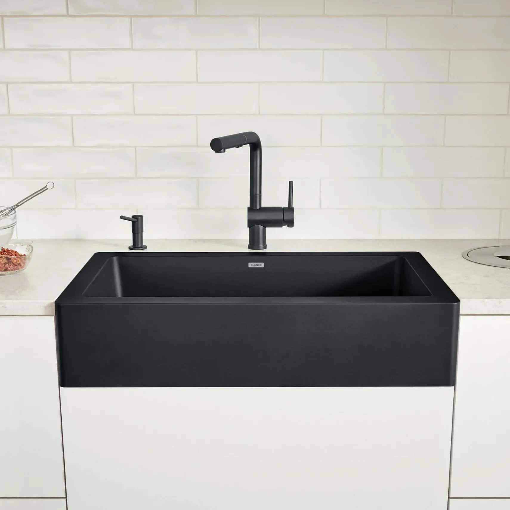Blanco Vintera 30" Granite Composite Workstation Farmhouse Sink, Silgranit, Coal Black, 526545