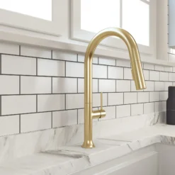 BOCCHI Tronto 1.75 GPM Brass Kitchen Faucet, Modern, Brushed Gold, 2026 0001 BG