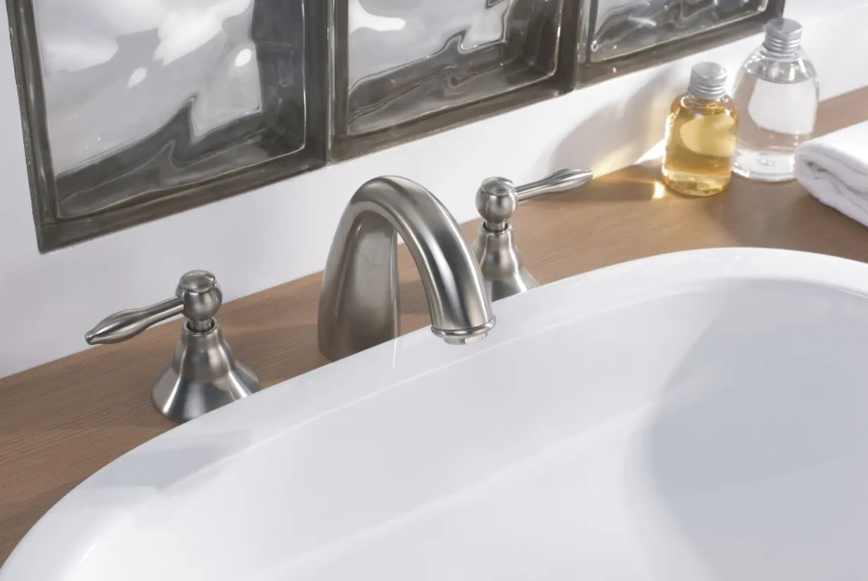 Dawn 6" 1.2 GPM Bathroom Faucet, Chrome, AB13 1018C
