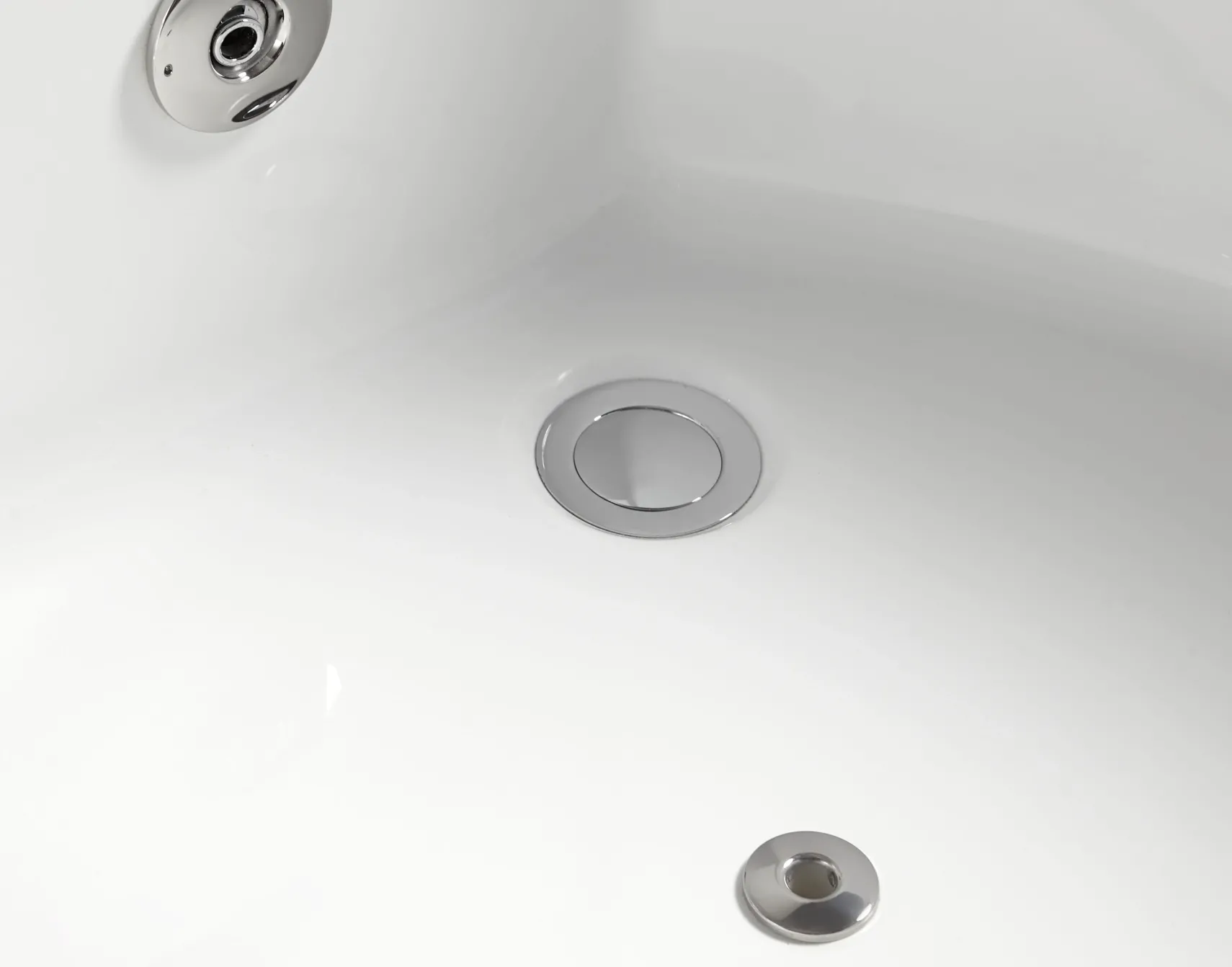 Eago 59" Acrylic Corner Neo-angle Round Bathtub, White, AM156ETL