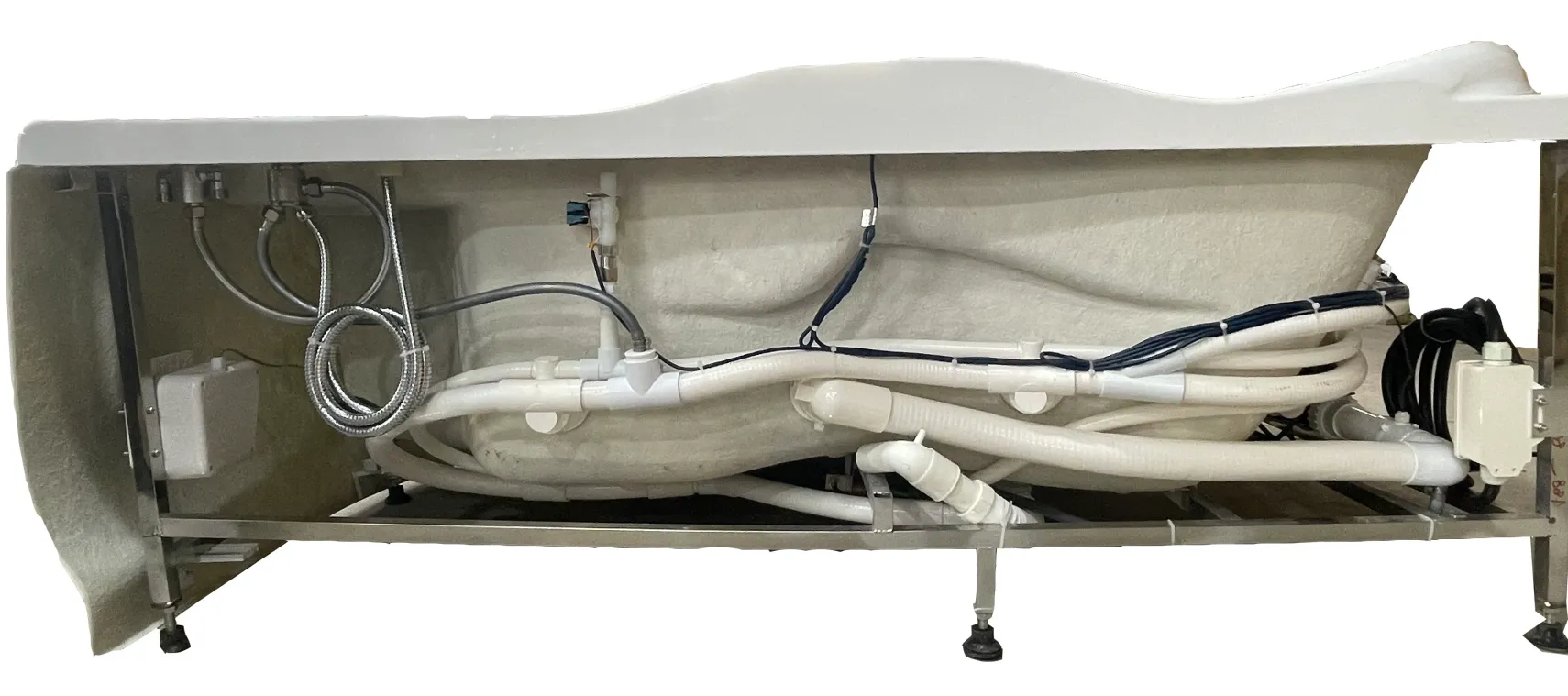 Eago 71" Acrylic Corner Oval Bathtub, White, AM124ETL-R