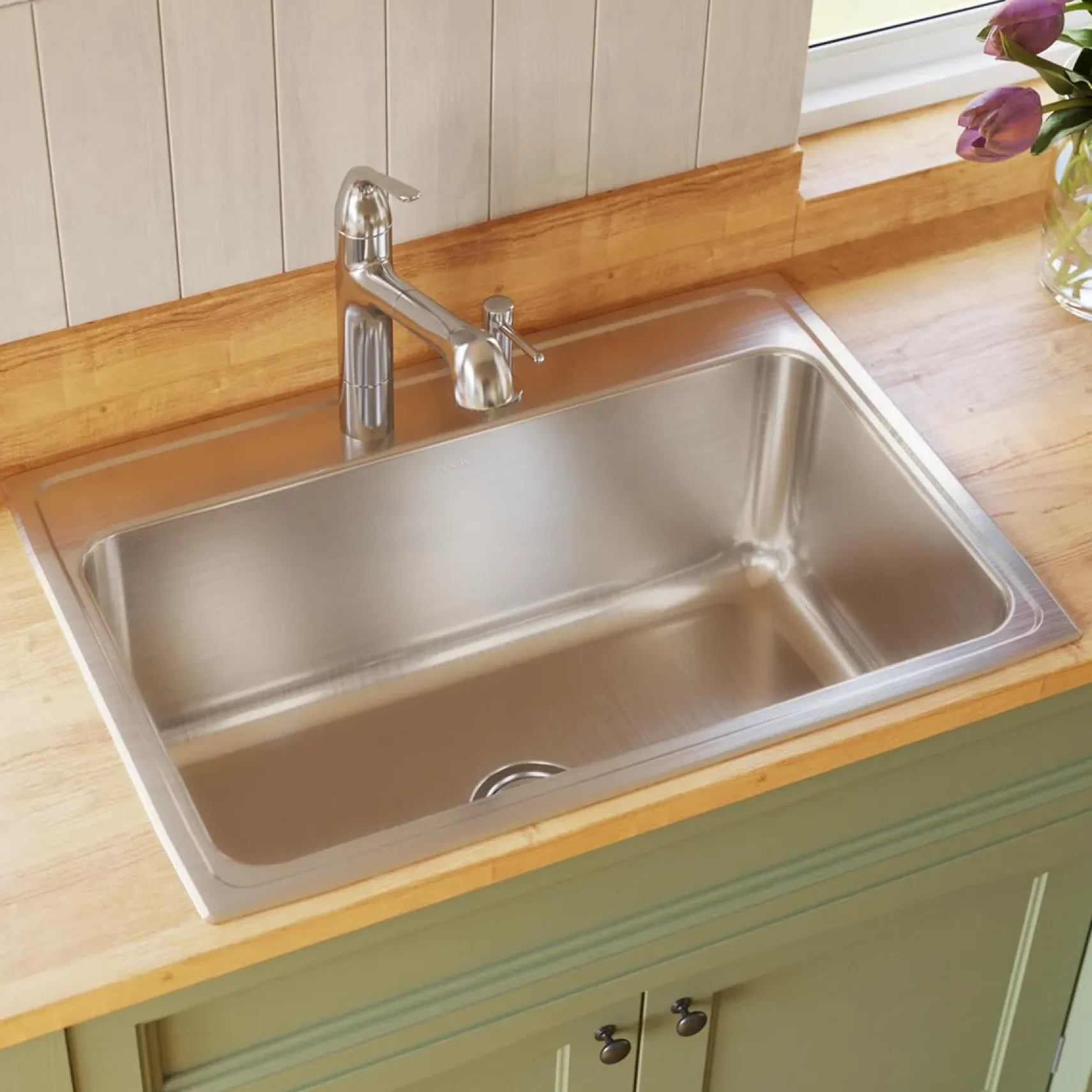 Elkay Lustertone Classic 31" Drop In/Topmount Stainless Steel Kitchen Sink, Lustrous Satin, 1 Faucet Hole, DLR3122121