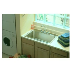 Elkay Lustertone 31" Stainless Steel Kitchen Sink, 18 Gauge, Lustrous Satin, 3 Faucet Hole, DLR3122123