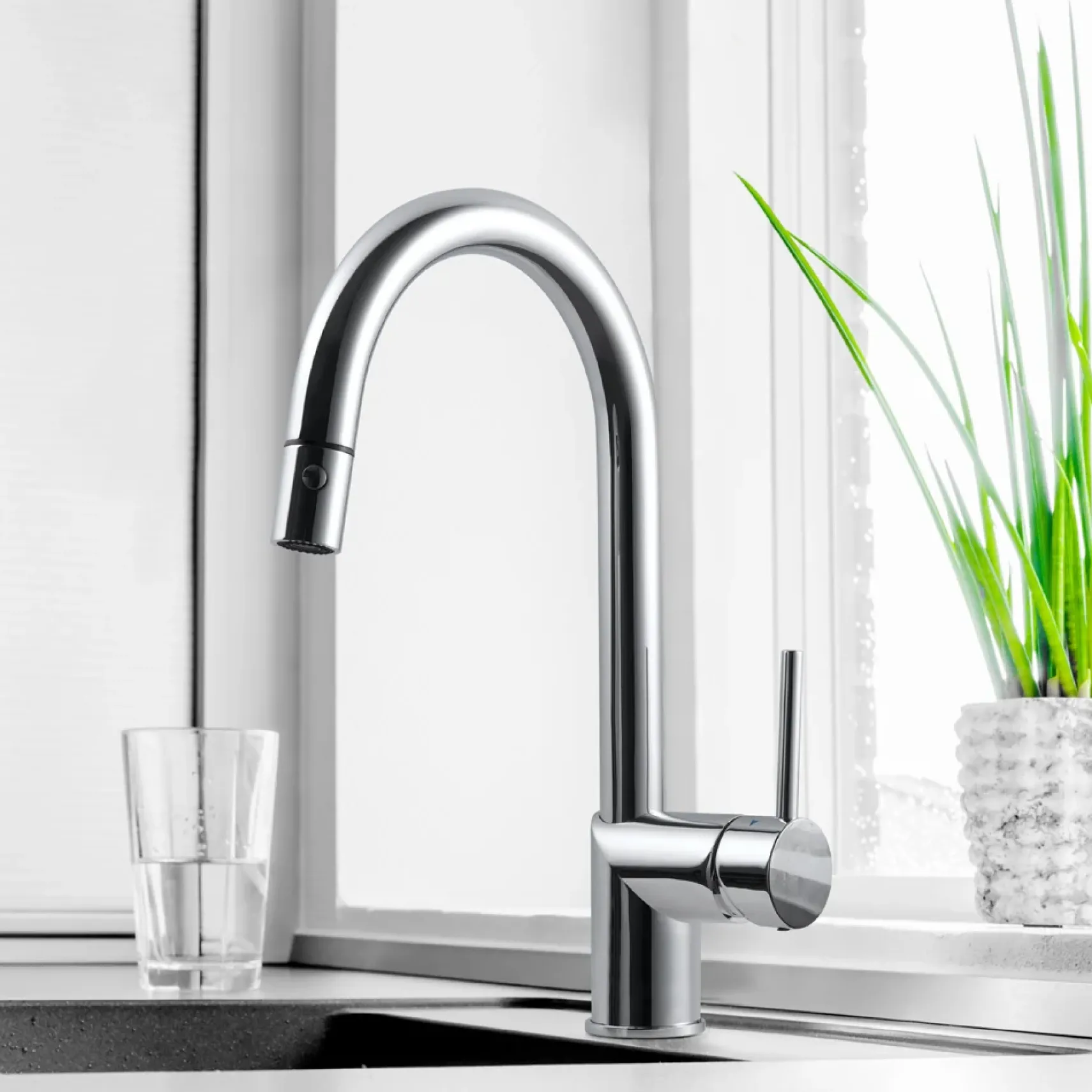 Houzer Vitale Pull Down Kitchen Faucet with CeraDox Technology Polished Chrome, VITPD-668-PC