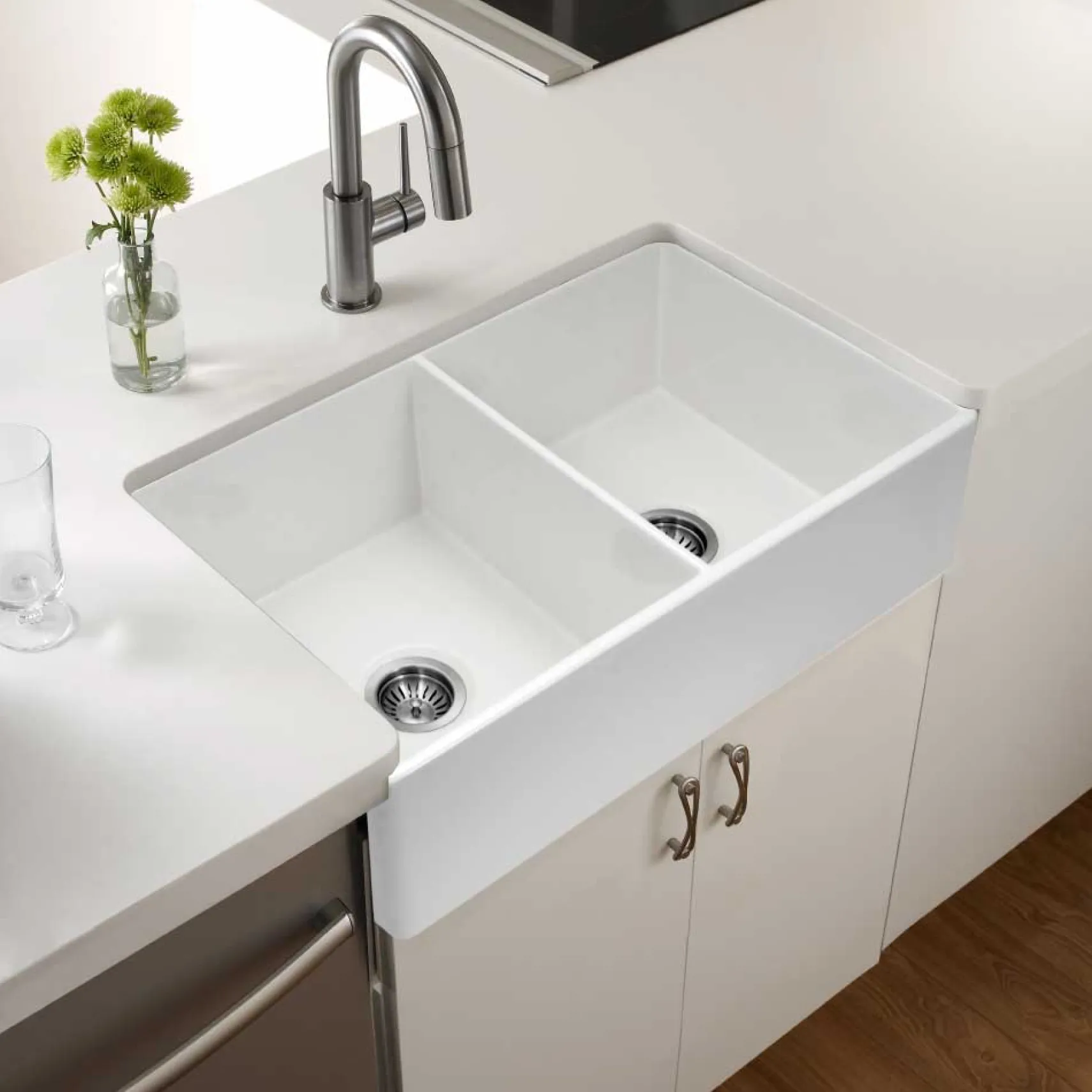 Houzer 33" Fireclay 50/50 Double Bowl Farmhouse Kitchen Sink, White, Platus Series, PTD-4400 WH