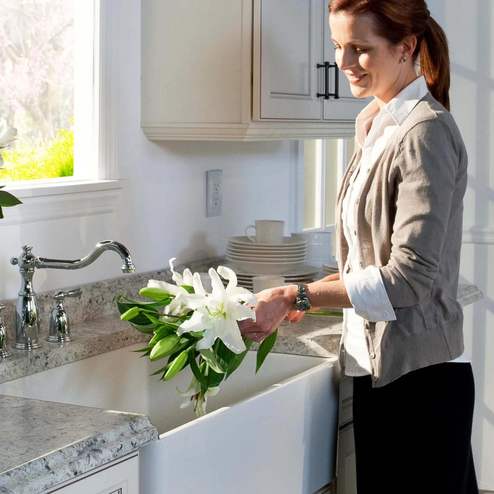 Houzer Platus 30 inch Matte White Fireclay Apron Front Farmhouse Single Bowl Kitchen Sink - PTS-4100 MWH