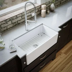 Karran Fireclay 33