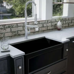 Karran Fireclay 30