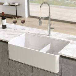 Latoscana 33" Fireclay Farmhouse Sink, 60/40 Double Bowl, White, LTD3319W