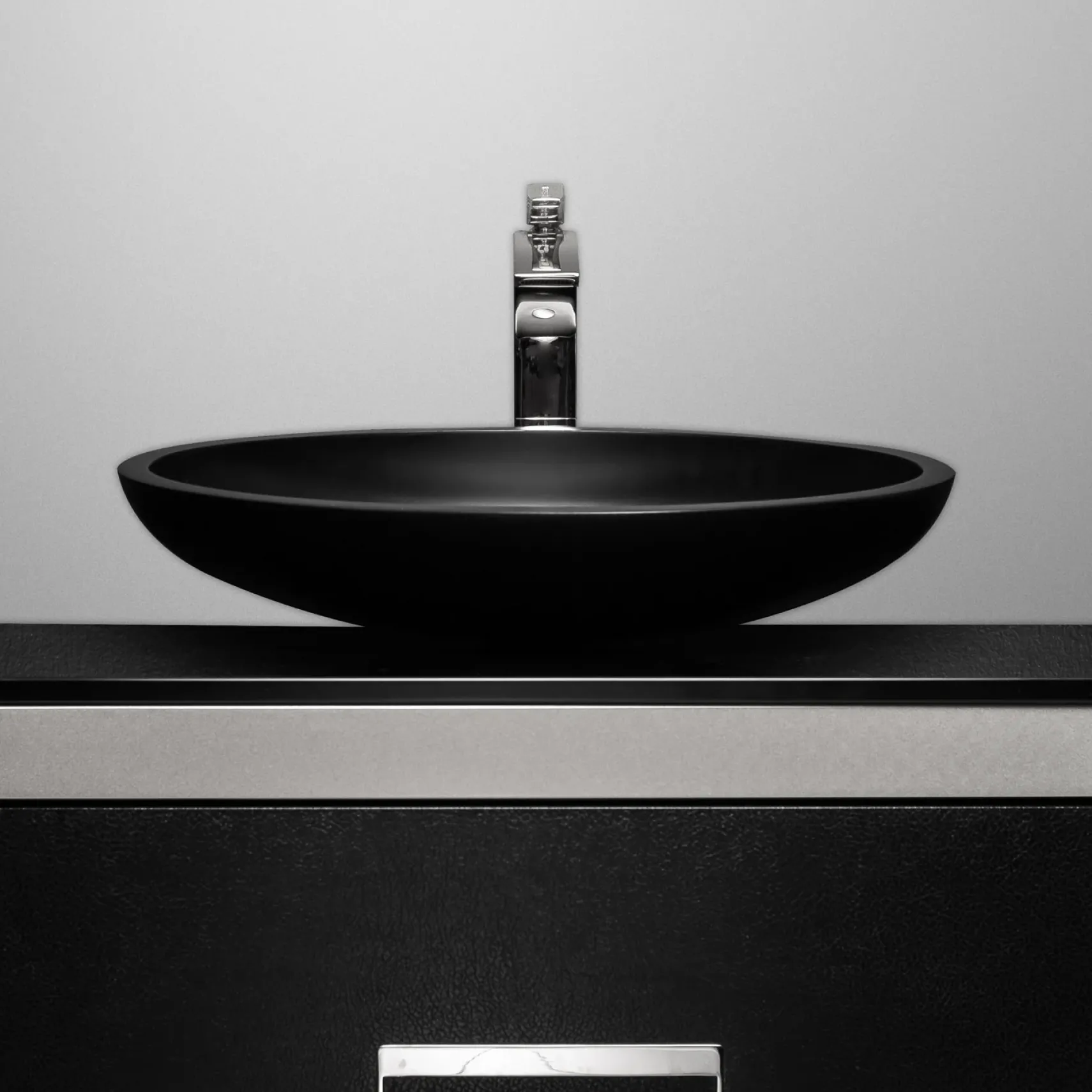 MaestroBath 16" Vetro Cigno Max Vessel ADA Oval Bathroom Sink, Black, Resin and Glass, Matt Black, VET-CIM-BLK