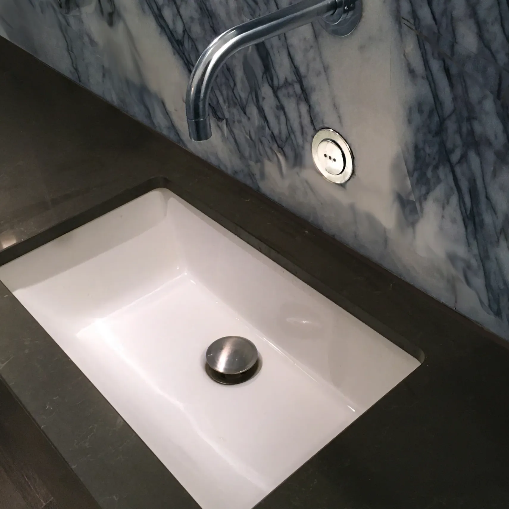 Nantucket Sinks Great Point 21" Ceramic Bathroom Sink, White, UM-19x11-W