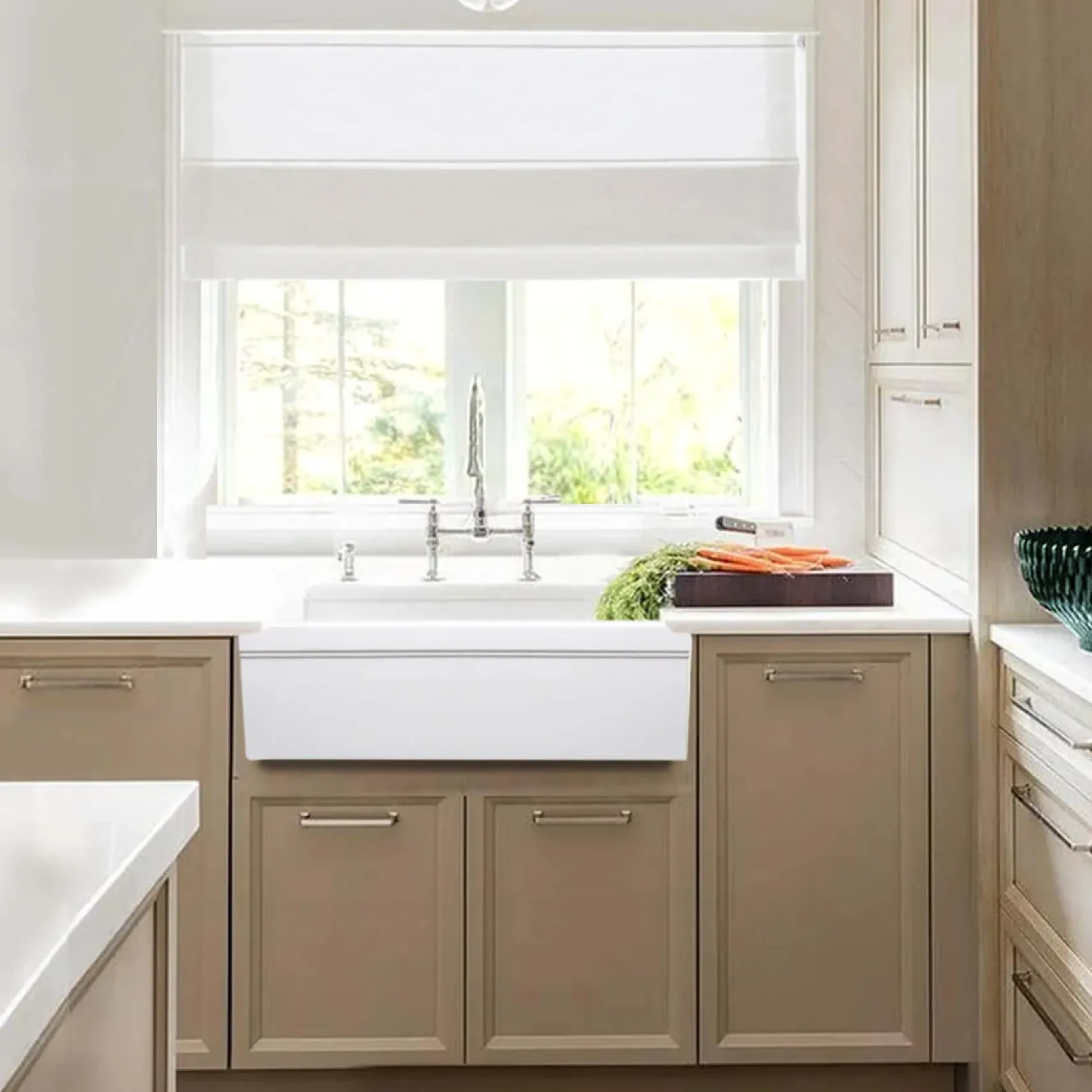 Nantucket Sinks Cape 30" Fireclay Farmhouse Sink, White, WH3018FCL