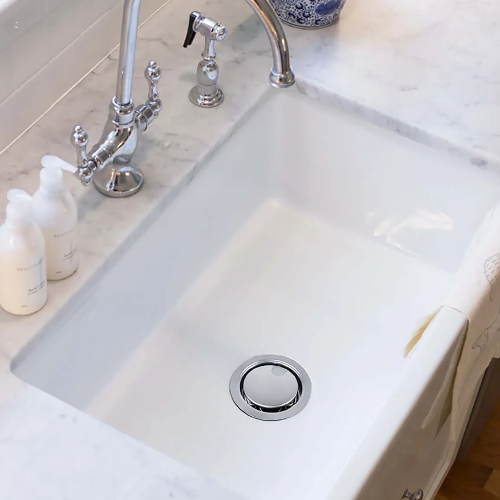 Nantucket Sinks Cape 30" Fireclay Farmhouse Sink, White, Hyannis-30