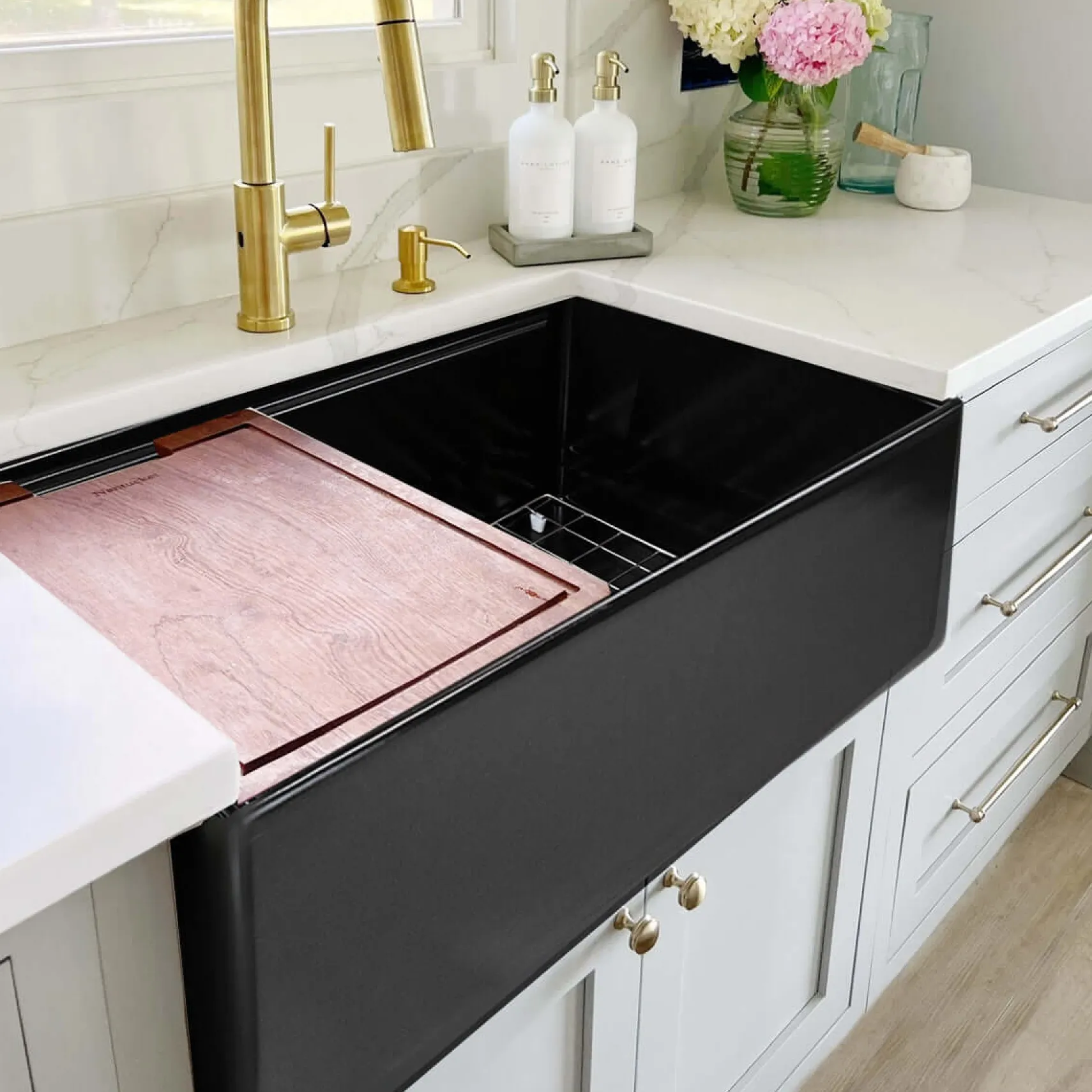 Nantucket Sinks Cape 30" Fireclay Workstation Farmhouse Sink with Accessories, Matte Black, T-PS30MB