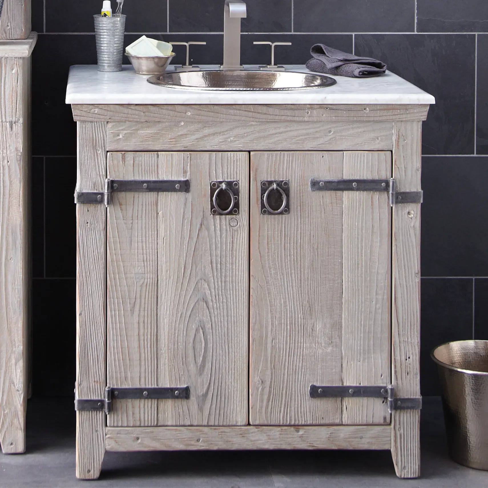 Native Trails 30" Americana Freestanding Vanity Base in Driftwood, VNB309