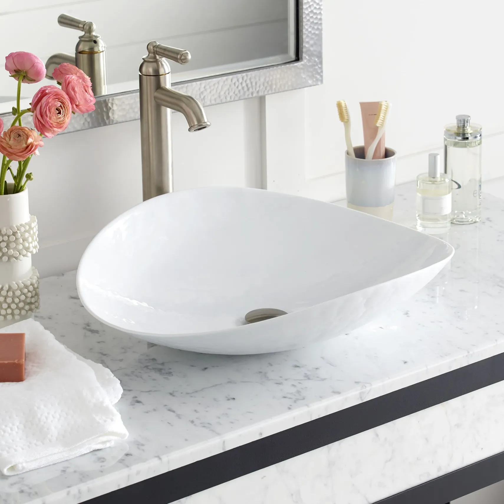 Native Trails 48" Carrara Vanity Top, Vessel with Single Faucet Hole, VT48-V-CA-1