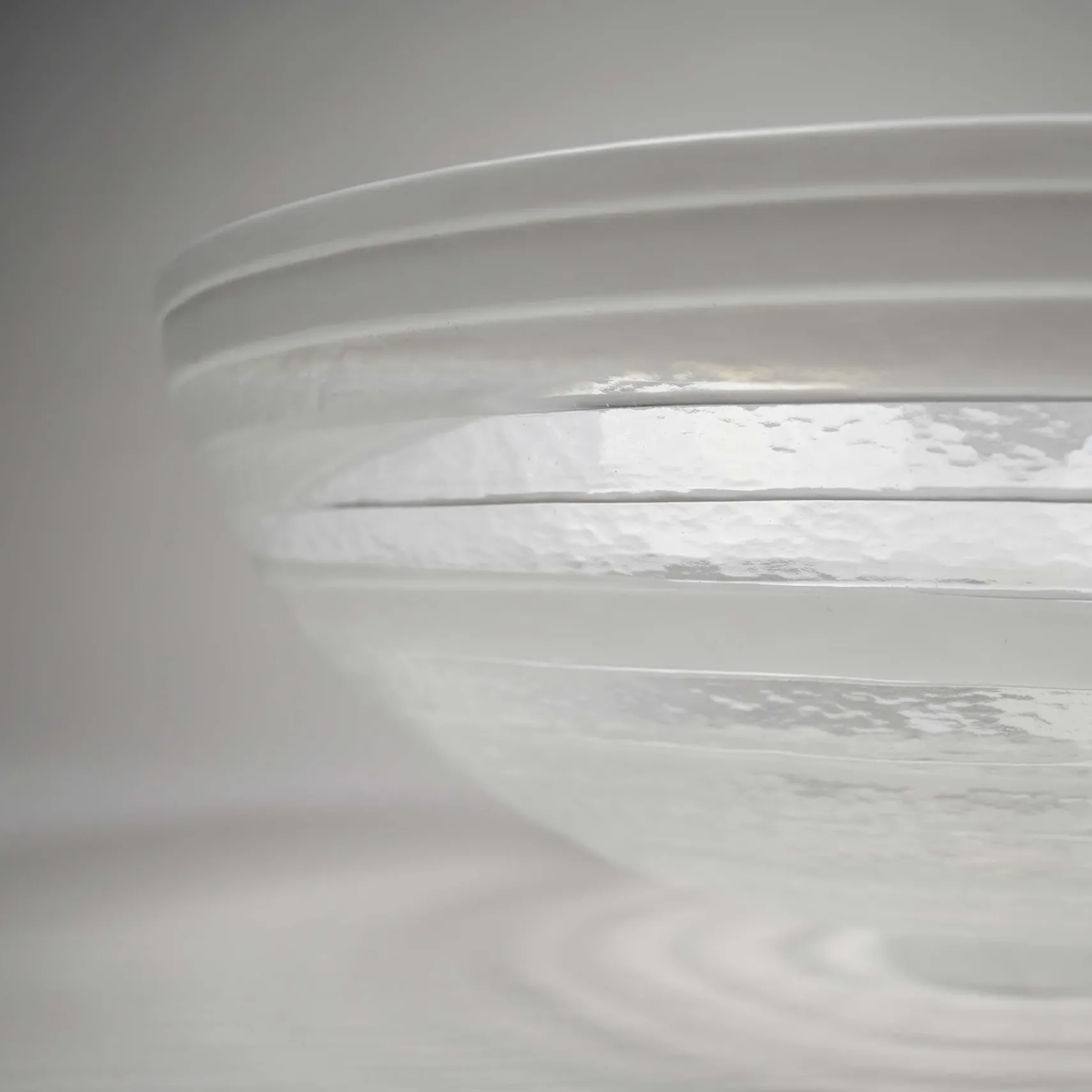 Native Trails Murano 16" Round Vessel Glass Bathroom Sink, Seaspray, MG1605-SY