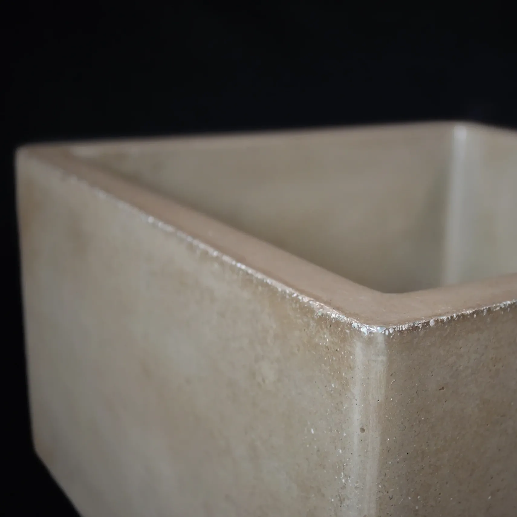 Native Trails Ventana 15" NativeStone Concrete Farmhouse Sink, Earth, NSB1515-E