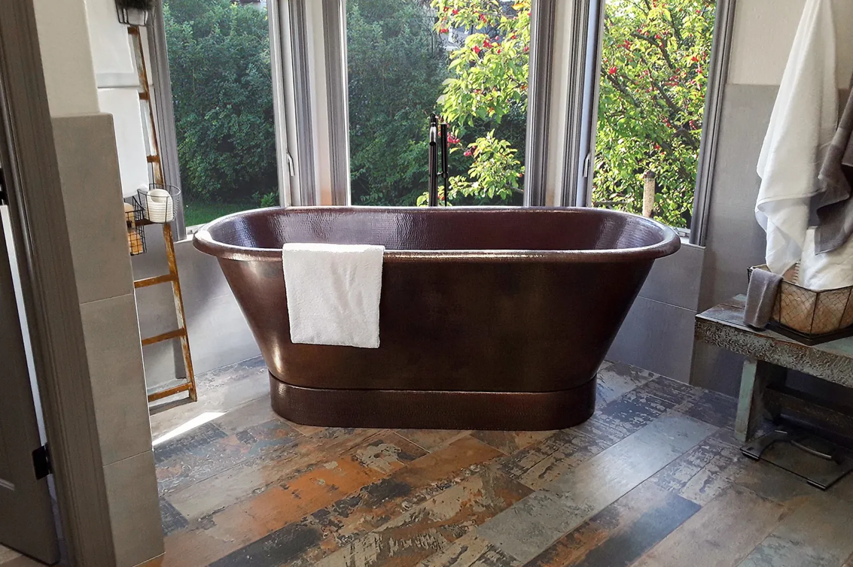Premier Copper Products 72" Hammered Copper Modern Style Bathtub, BTM72DB