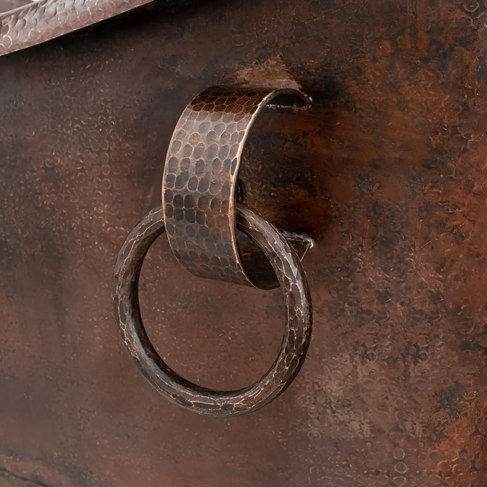 Premier Copper Products 60" Hammered Copper Double Slipper Bathtub With Rings, BTDR60DB