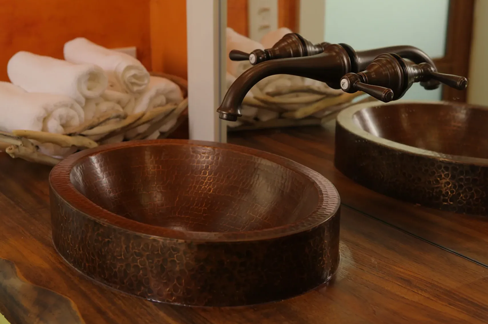 Premier Copper Products 17" Oval Copper Bathroom Sink, Oil Rubbed Bronze, VO17SKDB