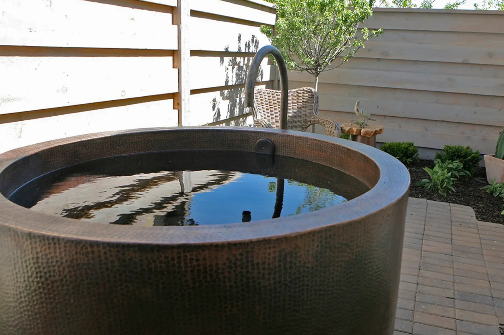 Premier Copper Products Japanese Style Soaker Hammered Copper Bathtub, BTR45DB