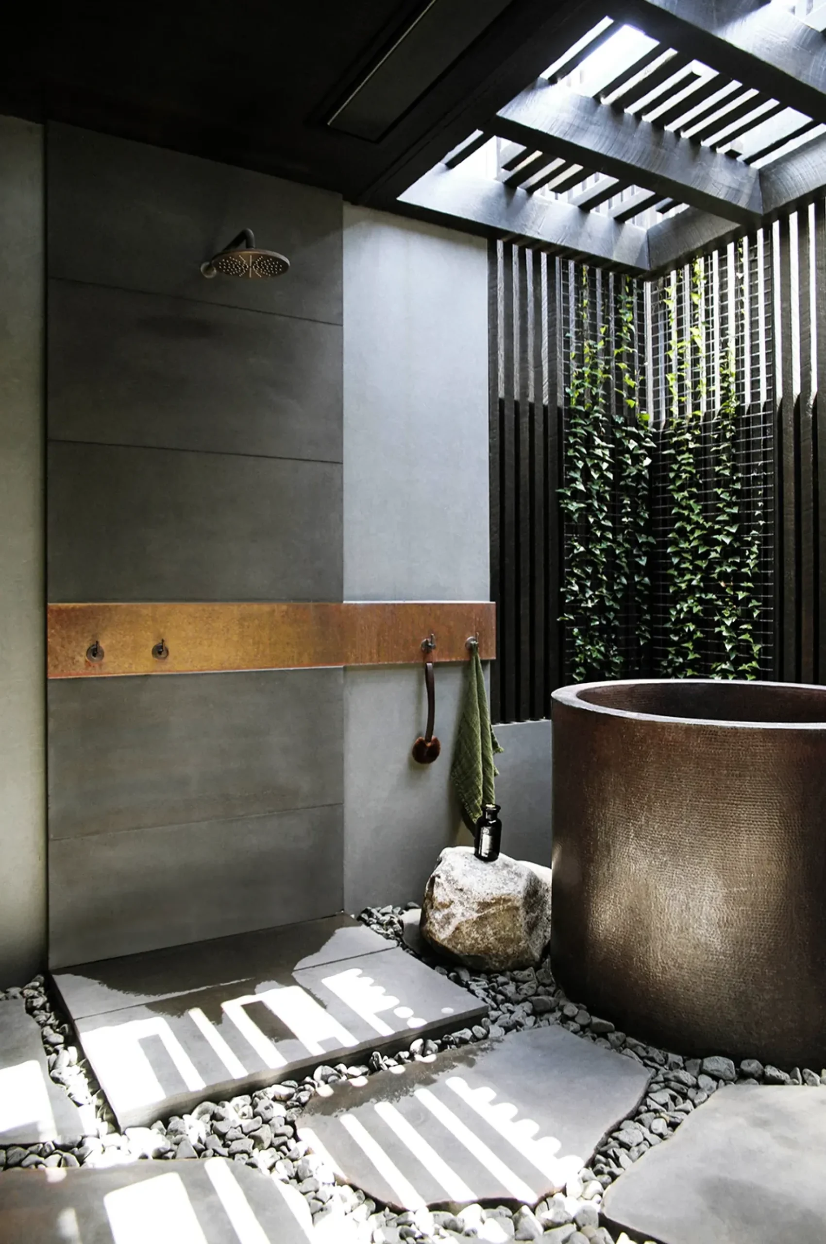 Premier Copper Products Japanese Style Soaker Hammered Copper Bathtub, BTR45DB