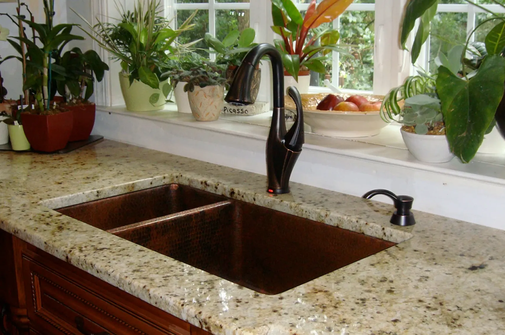 Premier Copper Products 33" Copper Kitchen Sink, 25/75 Double Bowl, Oil Rubbed Bronze, K25DB33199