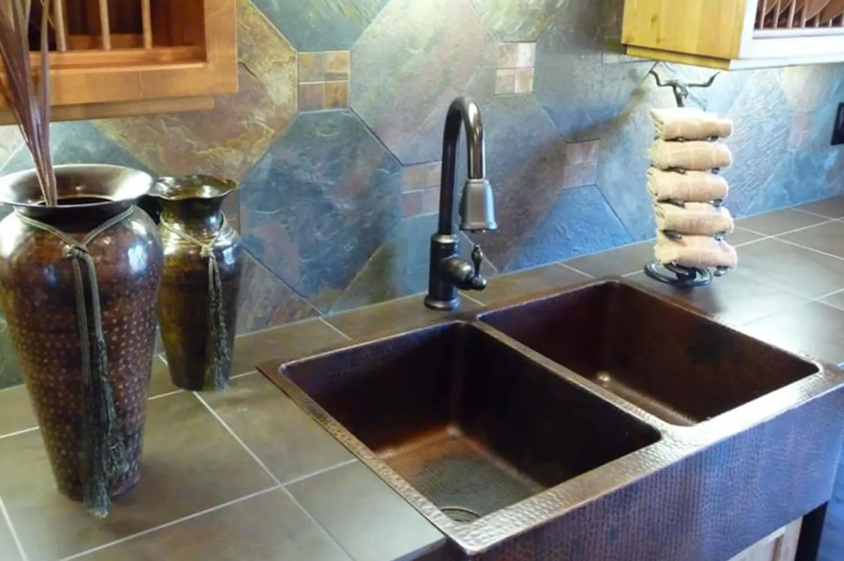 Premier Copper Products 33" Copper Farmhouse Sink, 50/50 Double Bowl, Oil Rubbed Bronze, KA50DB33229