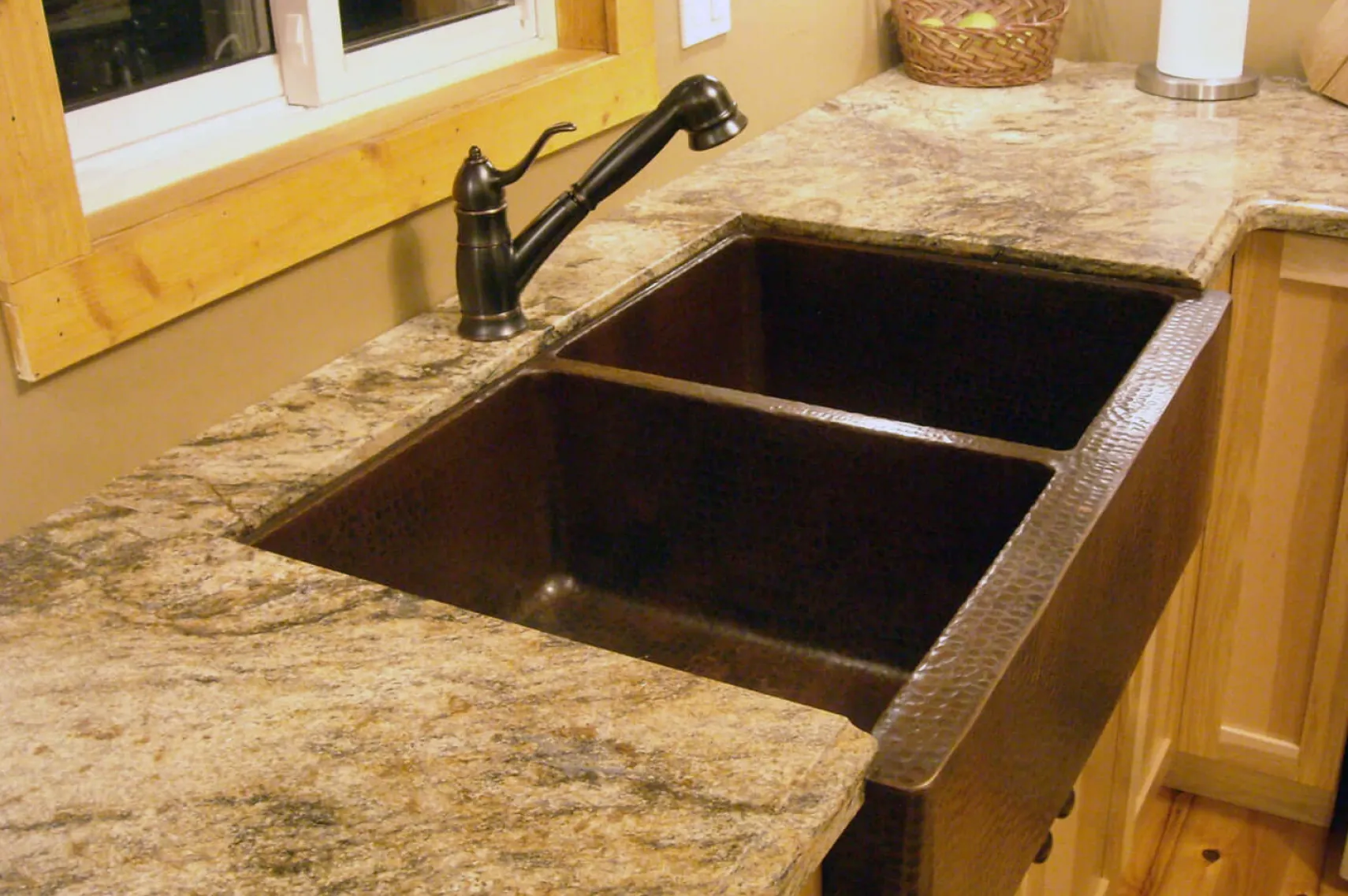 Premier Copper Products 33" Copper Farmhouse Sink, 50/50 Double Bowl, Oil Rubbed Bronze, KA50DB33229