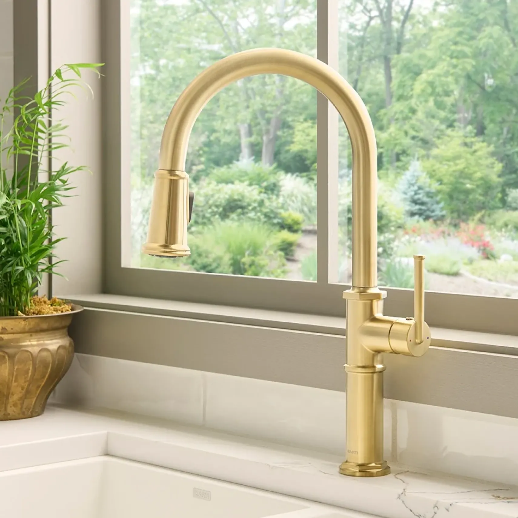 Ruvati Idris Pull Down Gooseneck High Arc Kitchen Faucet, Brushed Gold, Single Lever, RVF1239SG