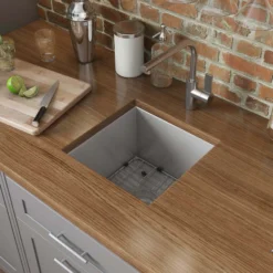 Ruvati Nesta 15" Undermount Square Stainless Steel Bar/Prep Sink, 16 Gauge, Zero Radius, RVH7115