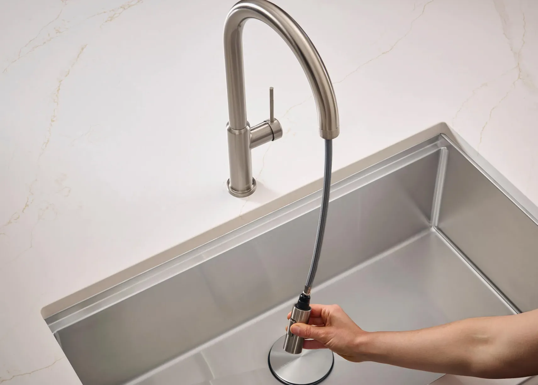 Ruvati Vestia Pull Down Kitchen Faucet, Stainless Steel, Single Lever, RVF1237BN