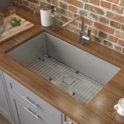 Ruvati Gravena 28" Undermount Stainless Steel Kitchen Sink, 16 Gauge, Rounded Corners, RVH7250