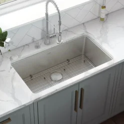 Ruvati Modena 31" Undermount Stainless Steel Kitchen Sink, 16 Gauge, RVM5931