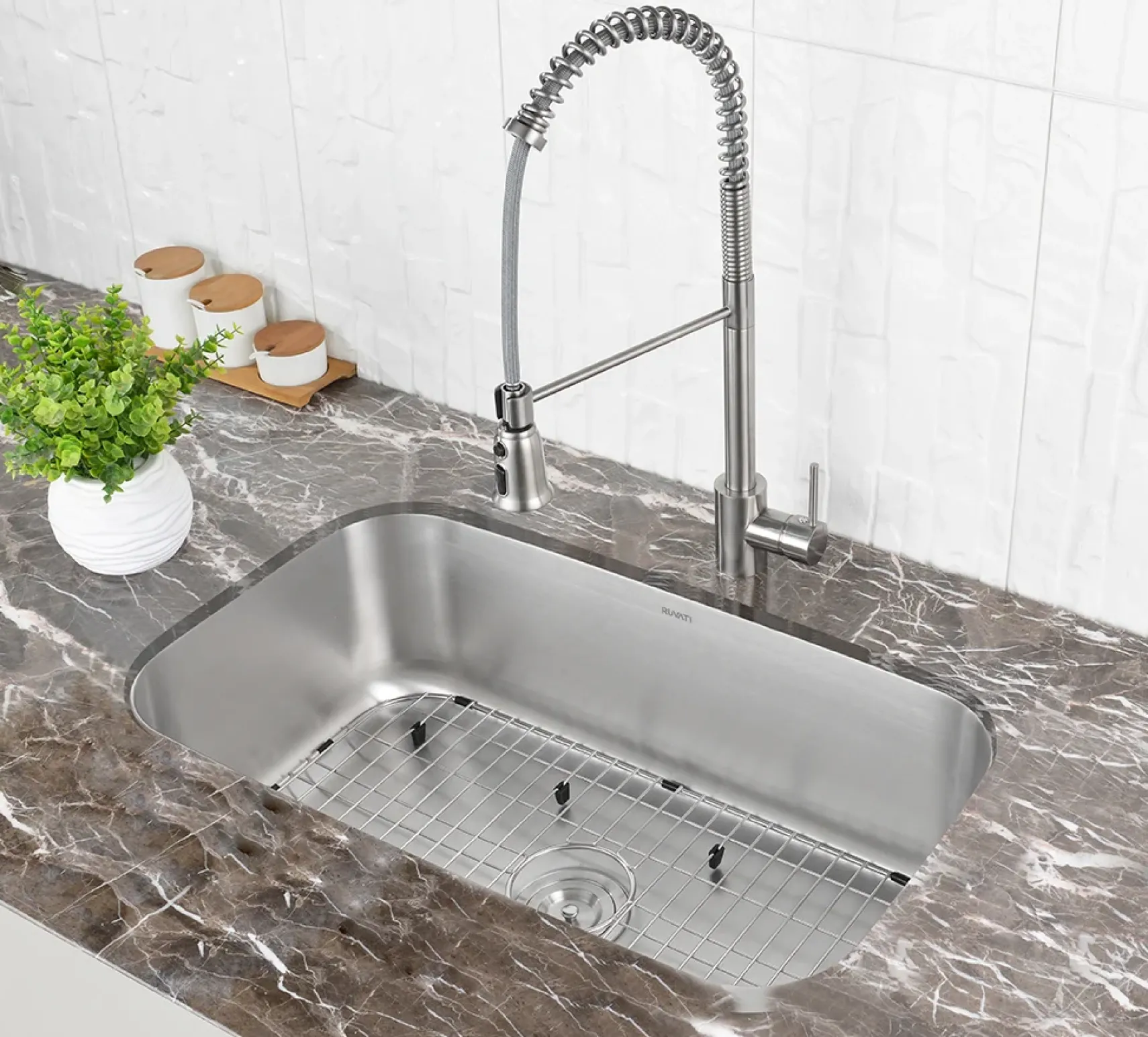 Ruvati Parmi 30" Undermount Stainless Steel Kitchen Sink, 16 Gauge, RVM4250