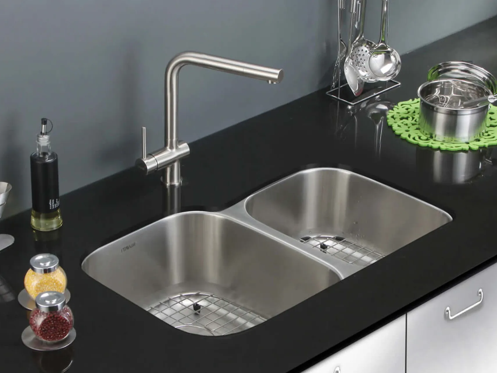 Ruvati Parmi 32" Undermount Stainless Steel Kitchen Sink, 60/40 Double Bowl, 16 Gauge, RVM4310