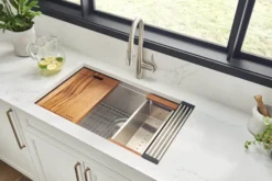 Ruvati Roma Pro 32" Undermount Stainless Steel Workstation Kitchen Sink, 16 Gauge, Rounded Corners, RVH8301