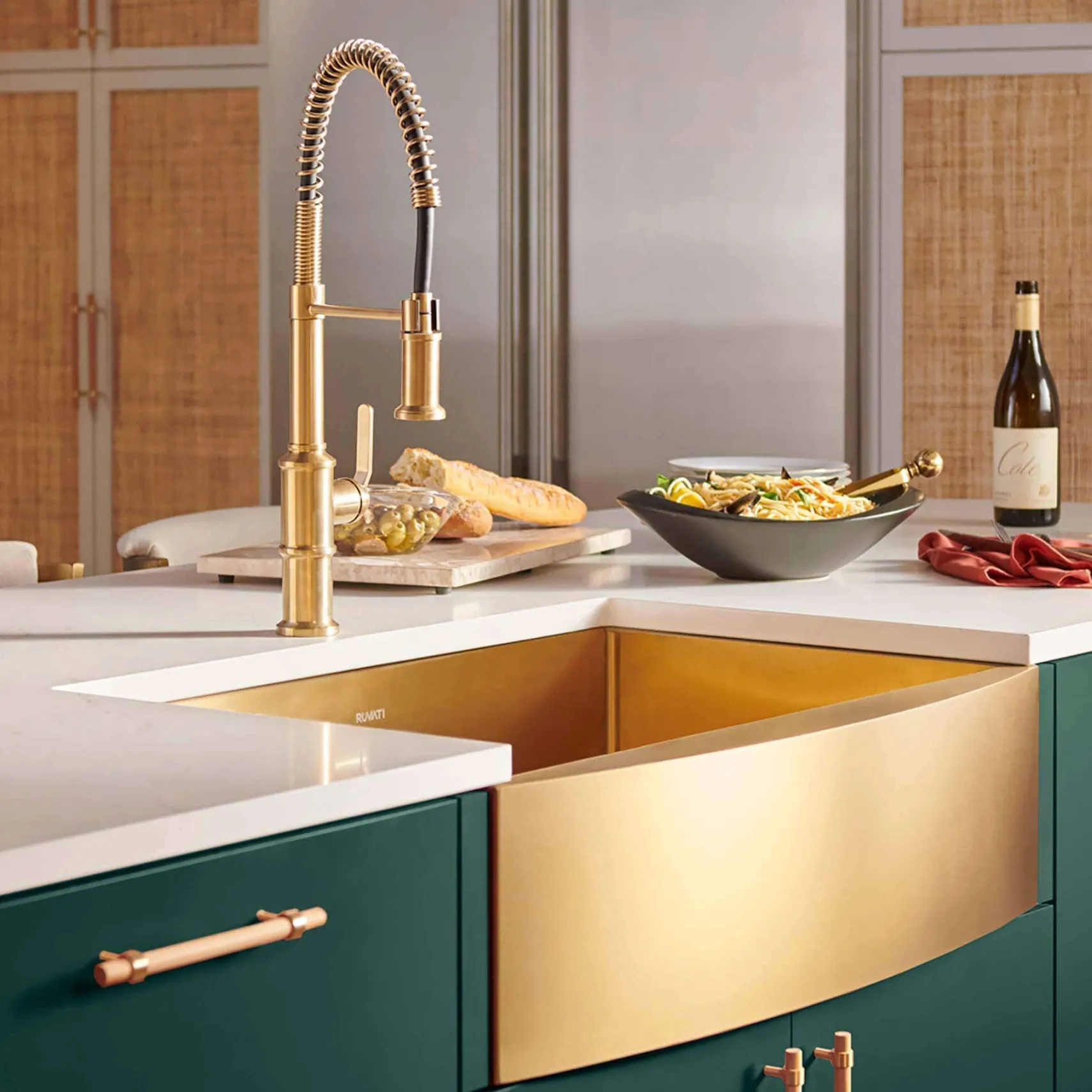 Ruvati Terraza 30" Stainless Steel Apron-front Farmhouse Sink, Brass Tone Matte Gold, 16 Gauge, RVH9660GG