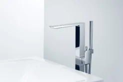 TOTO GR Single-Handle Freestanding Tub Filler Faucet with Handshower, Polished Chrome, Brass, TBG02306U#CP